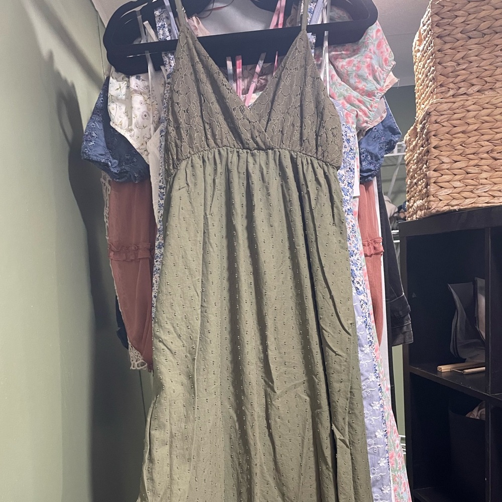 Green maxi dress